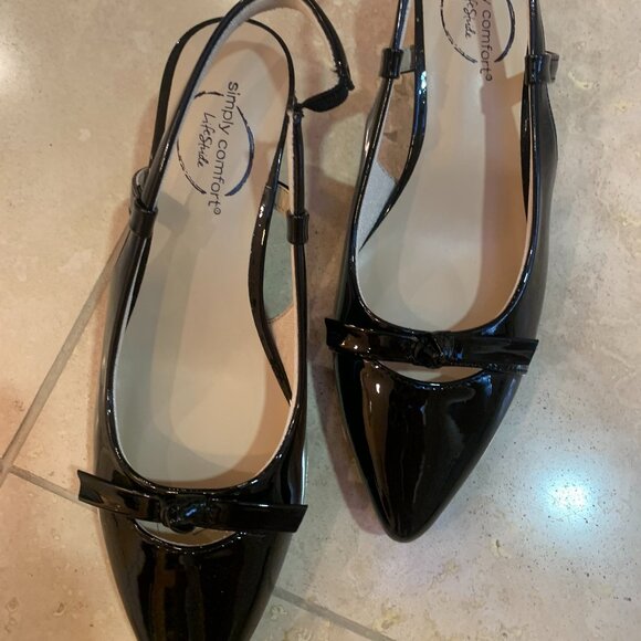 New - Life Stride Simply Comfort patent leather heels with an adorable bow - Picture 1 of 6